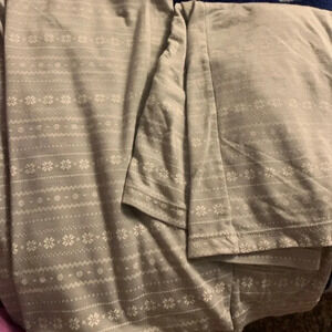 Heat unisex kids thermal pajama set like new